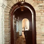 Iliada Hotell Domje