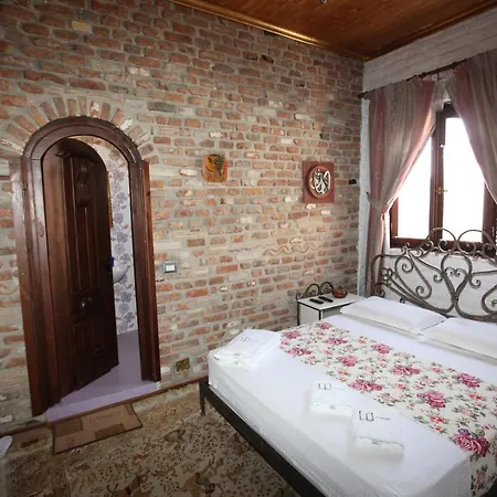 Iliada Hotel Domje