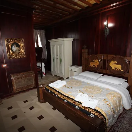 Iliada 4* Tirana